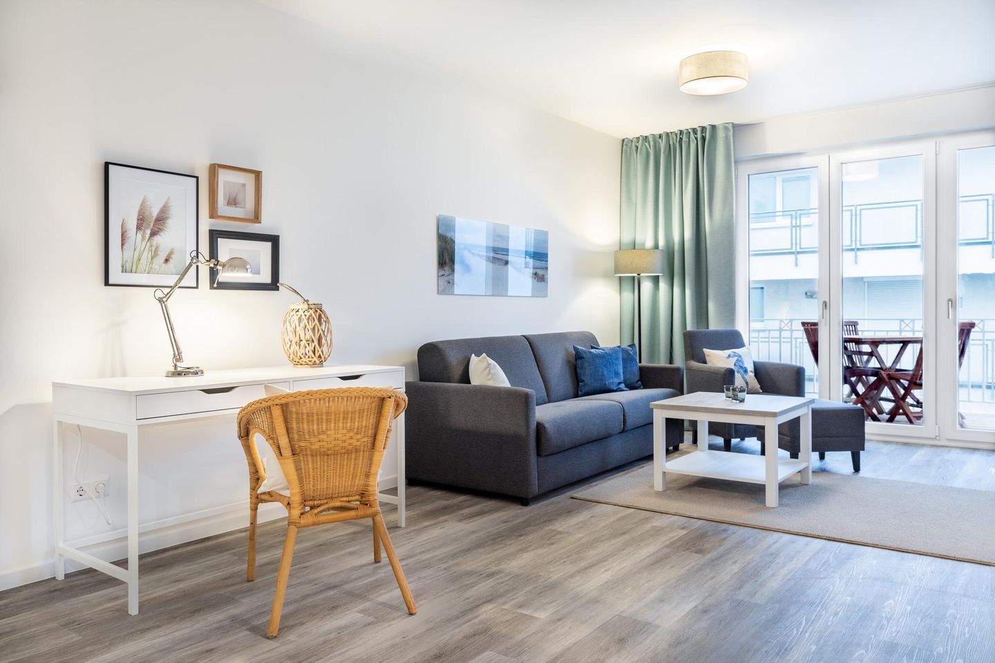 Apartmentanlage Meerblickvilla Apartmentanlage Meerblickvilla 2-28 Großenbrode - Wohn-/Essbereich mit Zugang Balkon