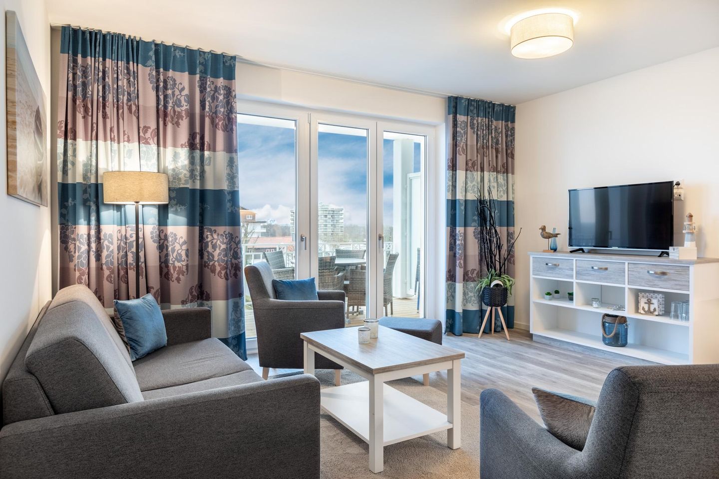 Apartmentanlage Meerblickvilla Apartmentanlage Meerblickvilla 3-33 Großenbrode - Wohn-/Essbereich mit Sitzgelegenheit