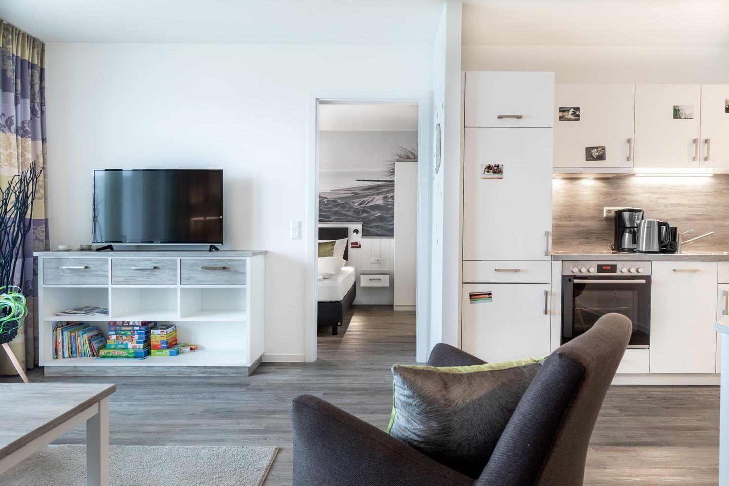 Apartmentanlage Meerblickvilla Apartmentanlage Meerblickvilla 3-38 Großenbrode - Wohn-/Essbereich mit Küchenzeile