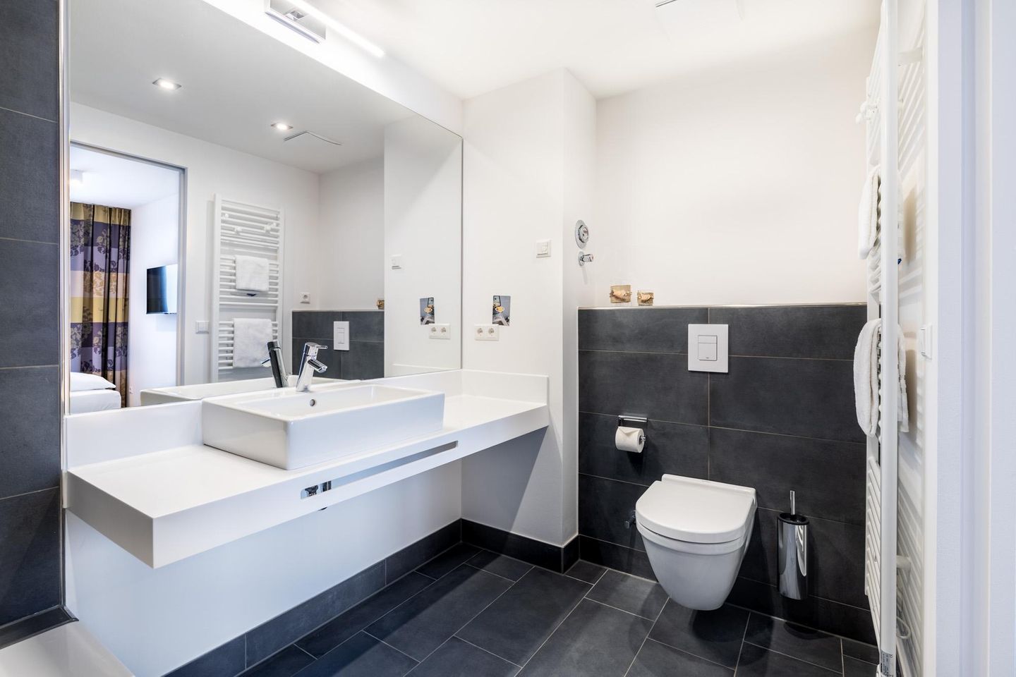 Apartmentanlage Meerblickvilla Apartmentanlage Meerblickvilla 3-38 Großenbrode - Badezimmer 2 mit Waschtisch