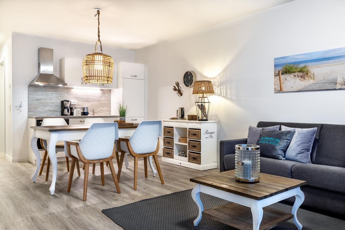 Apartmentanlage Meerblickvilla Apartmentanlage Meerblickvilla 1-15 Großenbrode - Wohn-/Essbereich mit Sitzgelegenheit