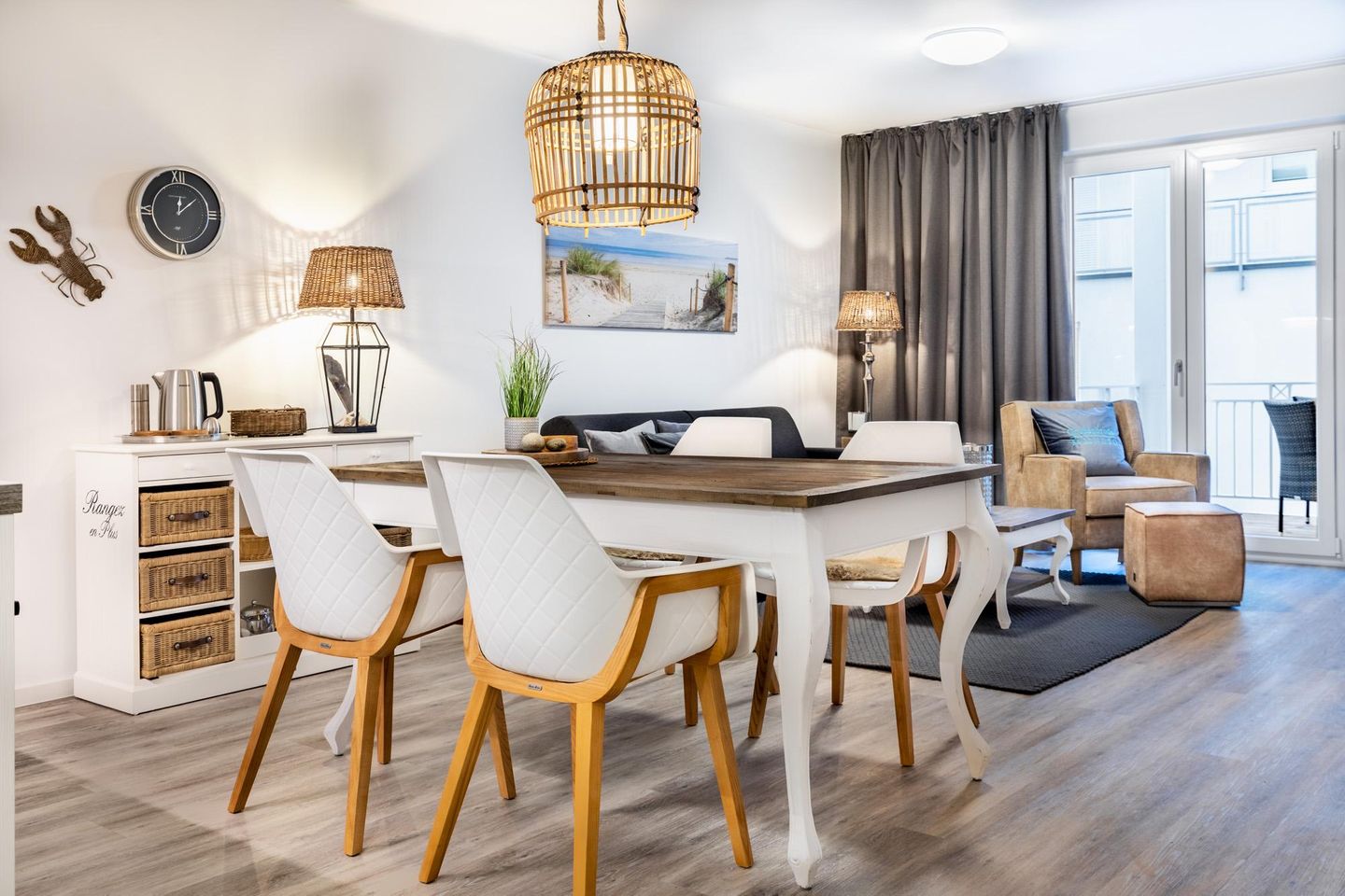 Apartmentanlage Meerblickvilla Apartmentanlage Meerblickvilla 1-15 Großenbrode - Wohn-/Essbereich mit Esstisch