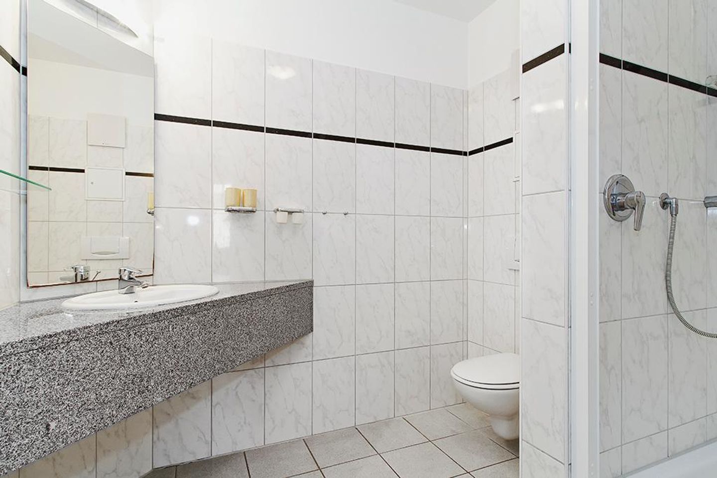 Ostseewelle Ostseewelle 009 Kühlungsborn - Badezimmer mit Dusche