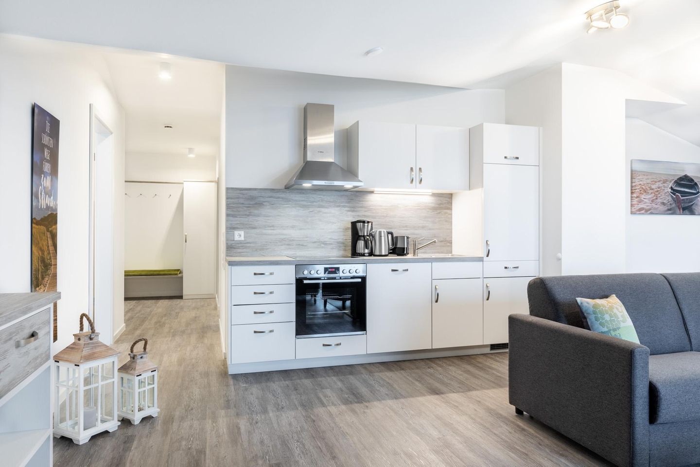 Apartmentanlage Meerblickvilla Apartmentanlage Meerblickvilla 4-48 Großenbrode - Wohn-/Essbereich mit Küchenzeile