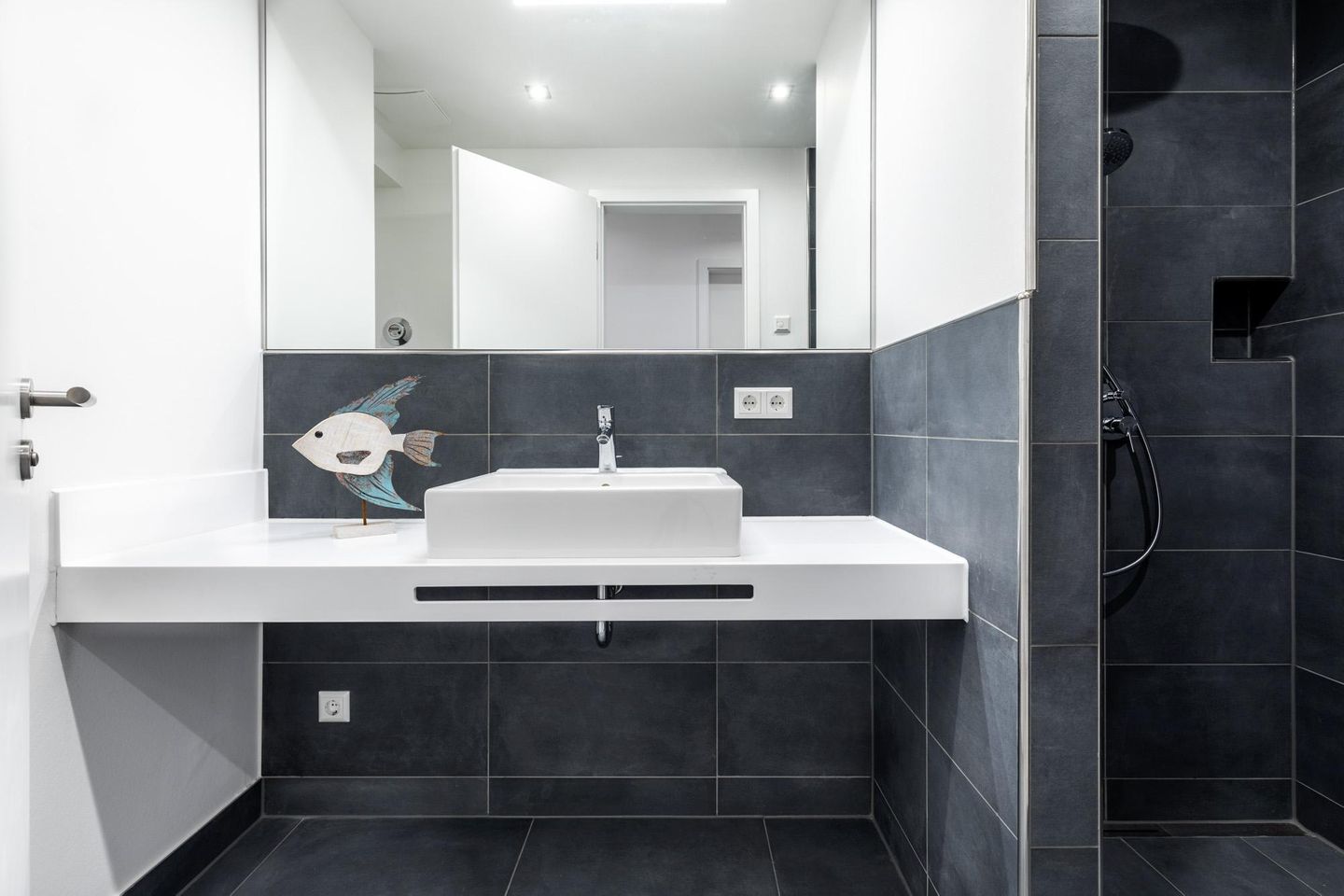 Apartmentanlage Meerblickvilla Apartmentanlage Meerblickvilla 4-48 Großenbrode - Badezimmer 2 mit Waschtisch