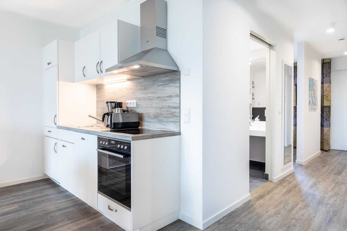 Apartmentanlage Meerblickvilla Apartmentanlage Meerblickvilla 0-02 Großenbrode - Wohn-/Essbereich mit Küchenzeile - gbmv0-02 - Großenbrode