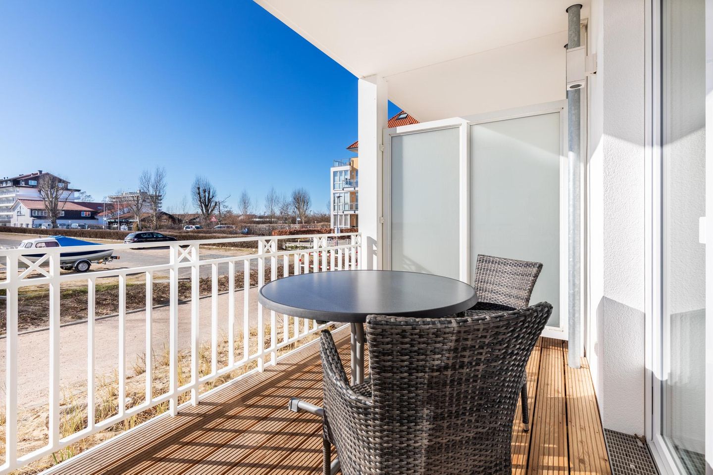 Apartmentanlage Meerblickvilla Apartmentanlage Meerblickvilla 0-02 Großenbrode - Balkon mit Gartenmöbeln - gbmv0-02 - Großenbrode