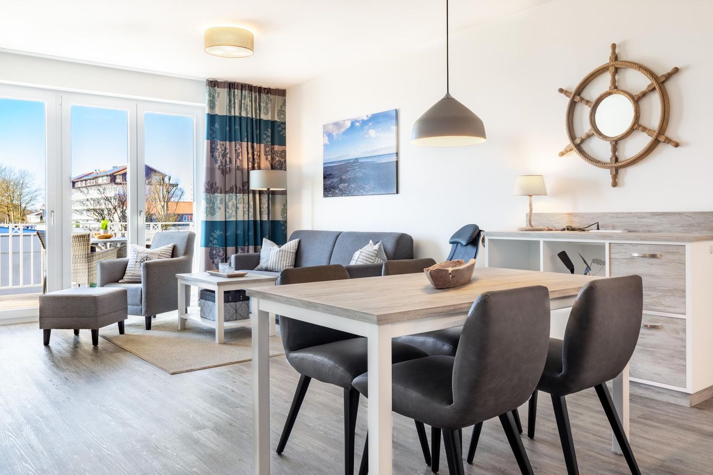 Apartmentanlage Meerblickvilla Apartmentanlage Meerblickvilla 1-07 Großenbrode - Wohn-/Essbereich mit Sitzgelegenheit