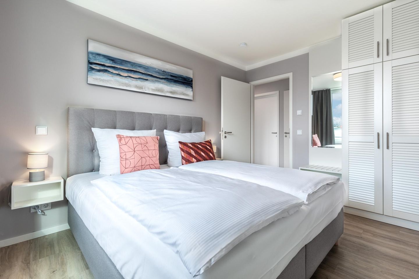 Godewindpark Travemünde Godewindpark Travemünde 1-17 Travemünde - Schlafzimmer mit Blick zum Flur