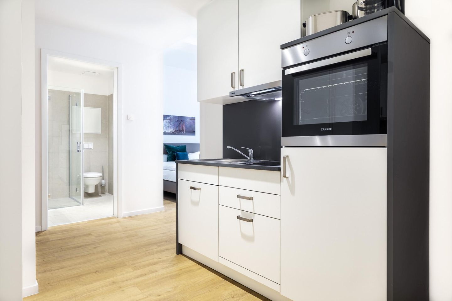 Ferienapartments am Krusespeicher Ferienapartments am Krusespeicher 0-04 Wismar - Küchenzeile mit Geschirrspüler