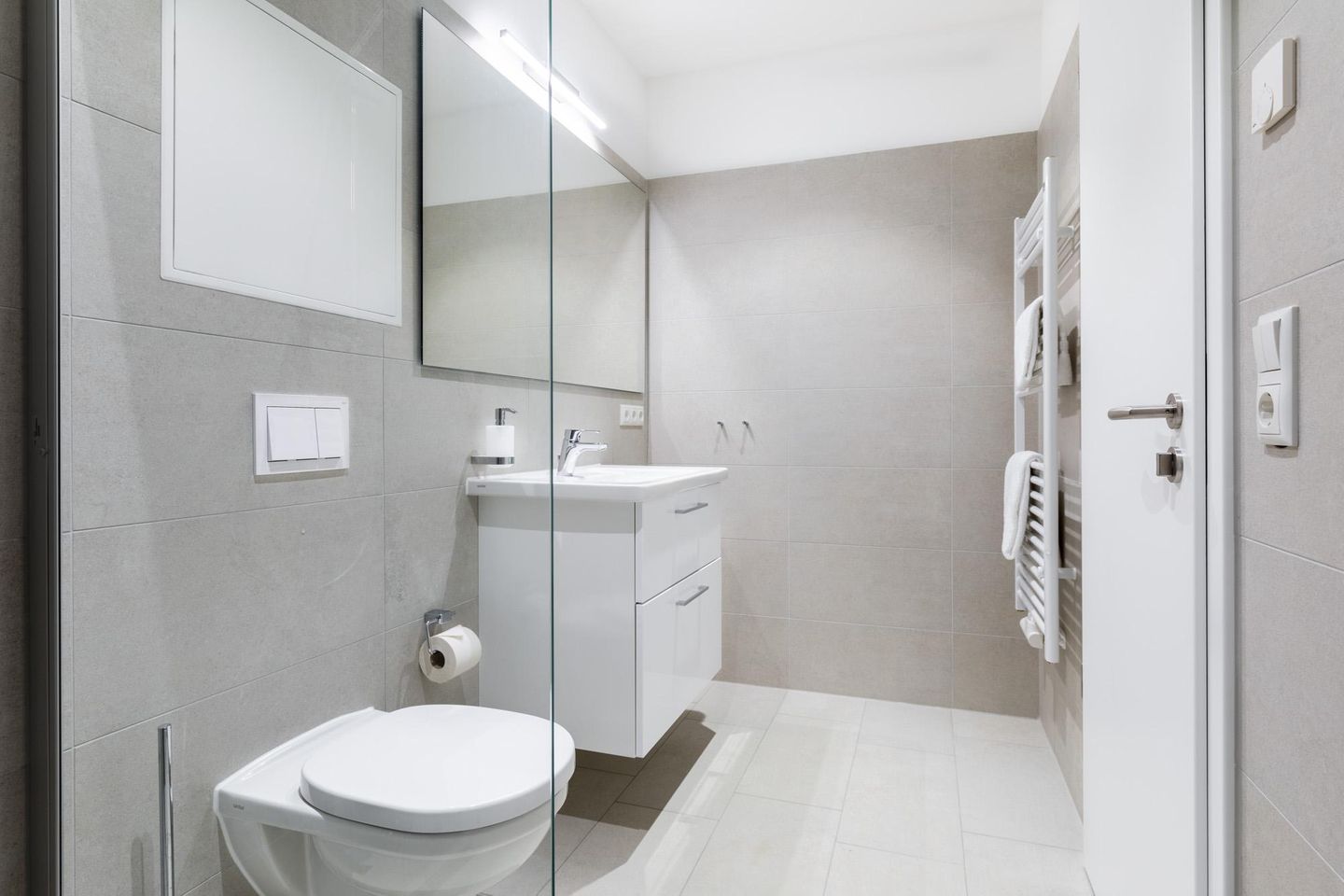 Ferienapartments am Krusespeicher Ferienapartments am Krusespeicher 1-05 Wismar - Badezimmer mit Waschtisch