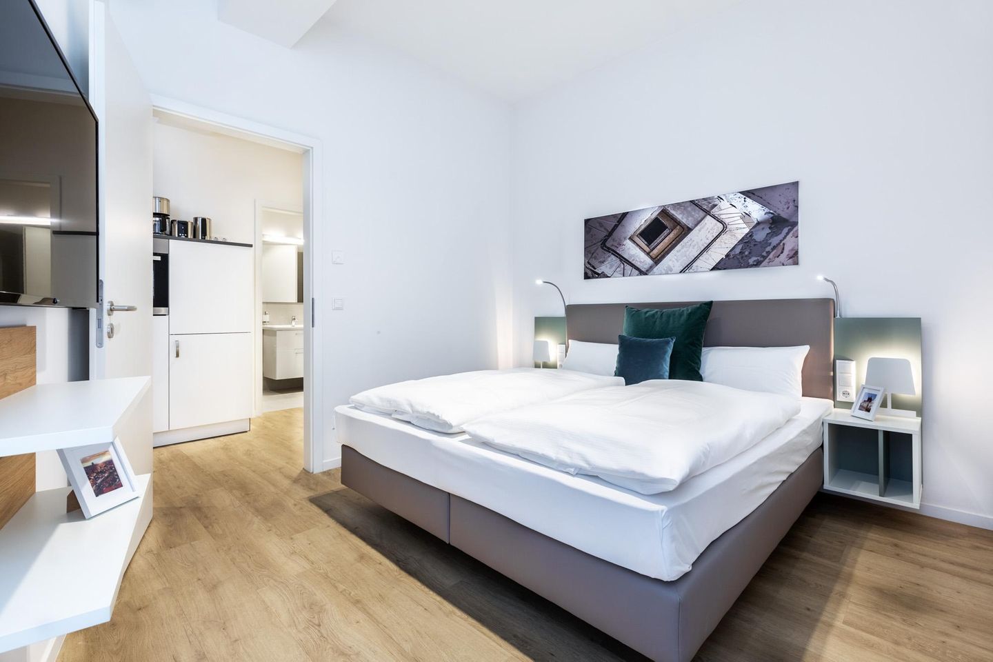 Ferienapartments am Krusespeicher Ferienapartments am Krusespeicher 2-15 Wismar - Schlafzimmer mit Zugang zum Wohn-/Essbereich