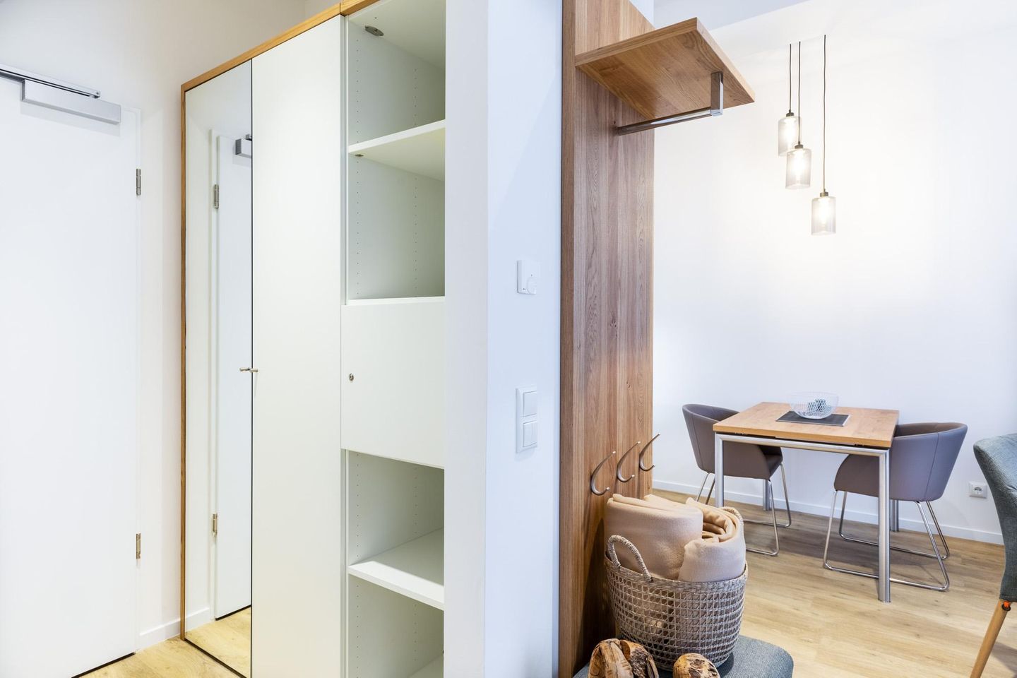 Ferienapartments am Krusespeicher Ferienapartments am Krusespeicher 2-18 Wismar - Flur mit Eingangsbereich