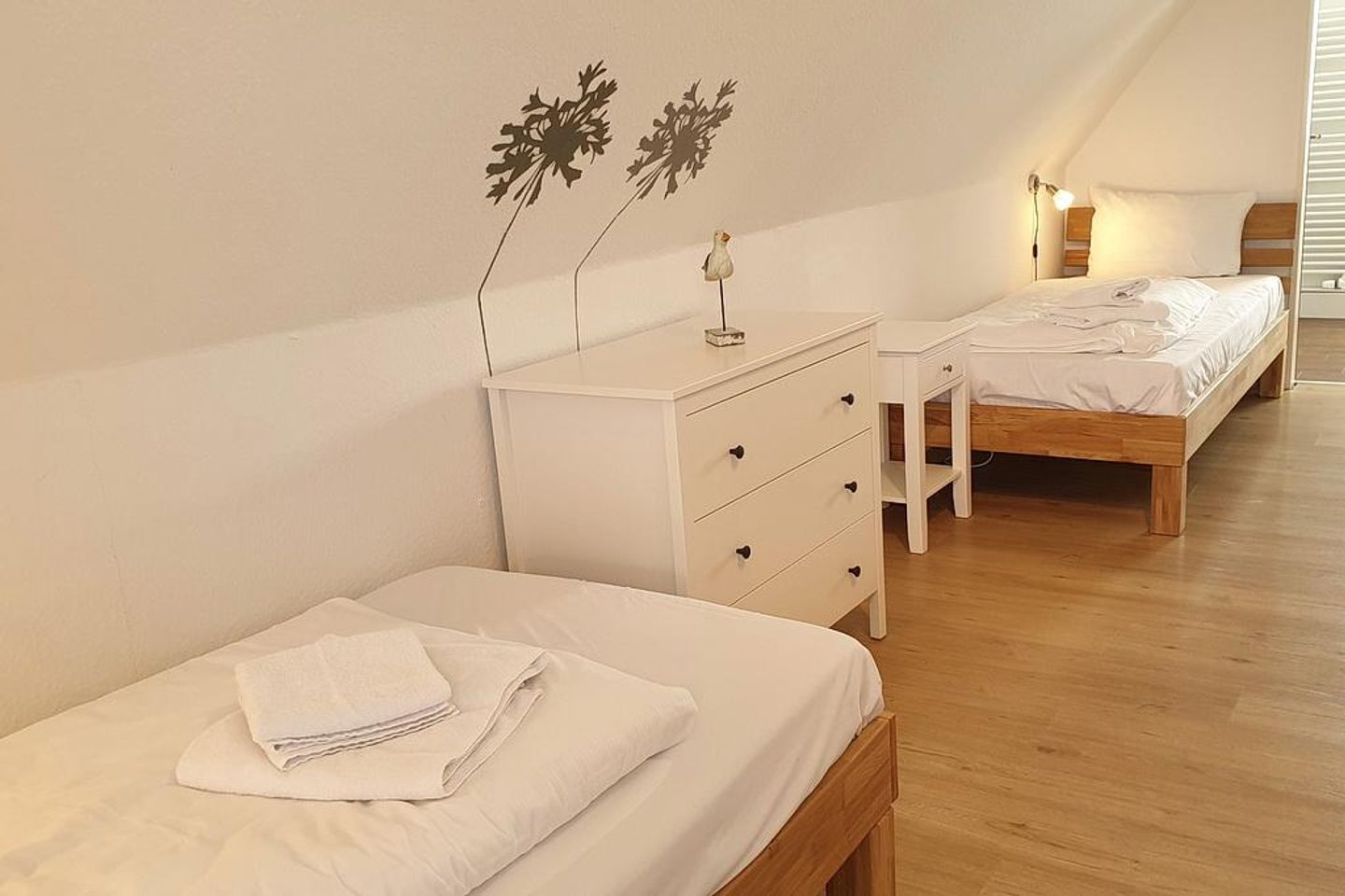 Hus Strandkieker Hus Strandkieker 03 Schillig - Schlafzimmer mit zwei Einzelbetten