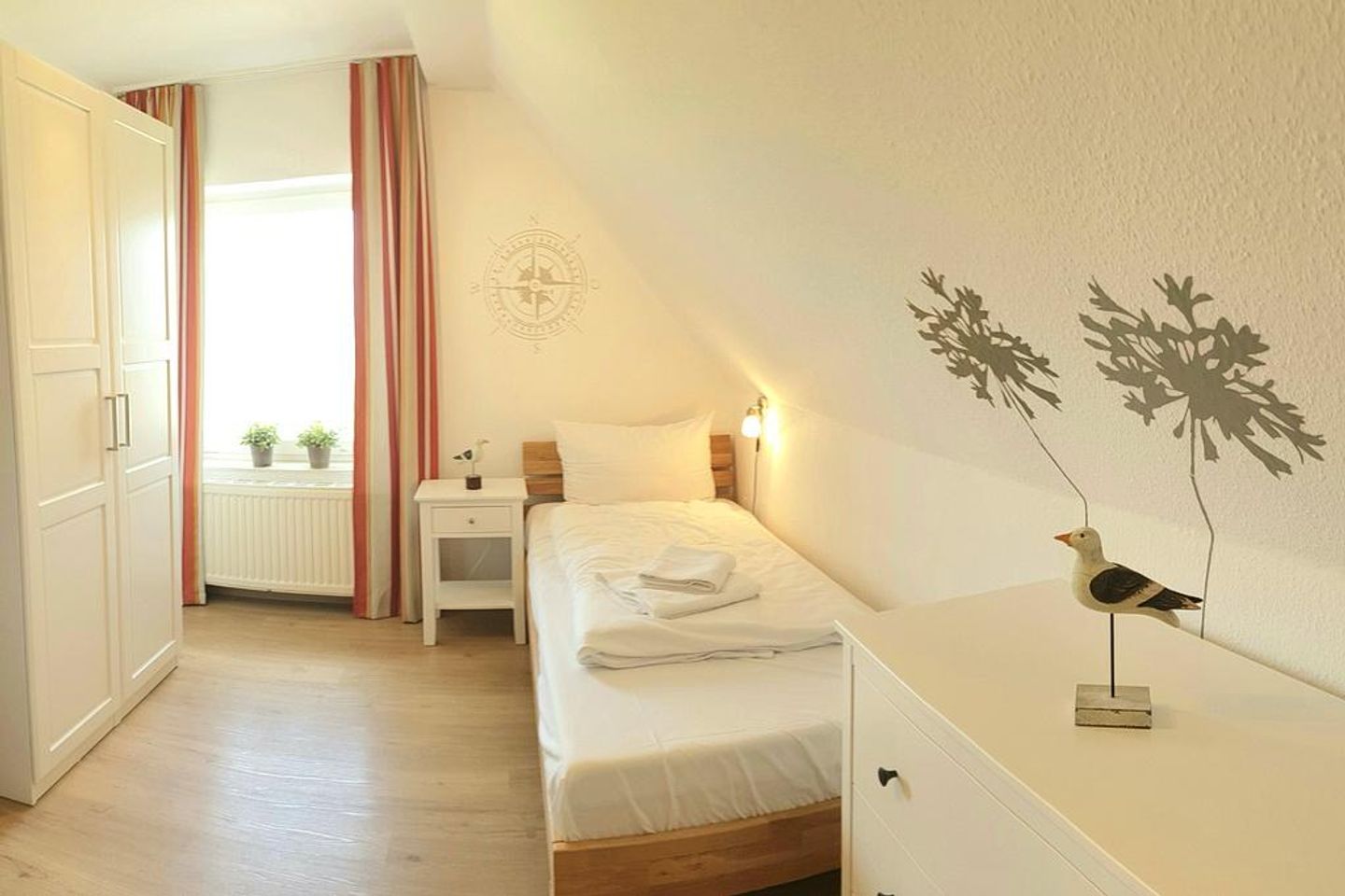 Hus Strandkieker Hus Strandkieker 03 Schillig - Schlafzimmer mit zwei Einzelbetten