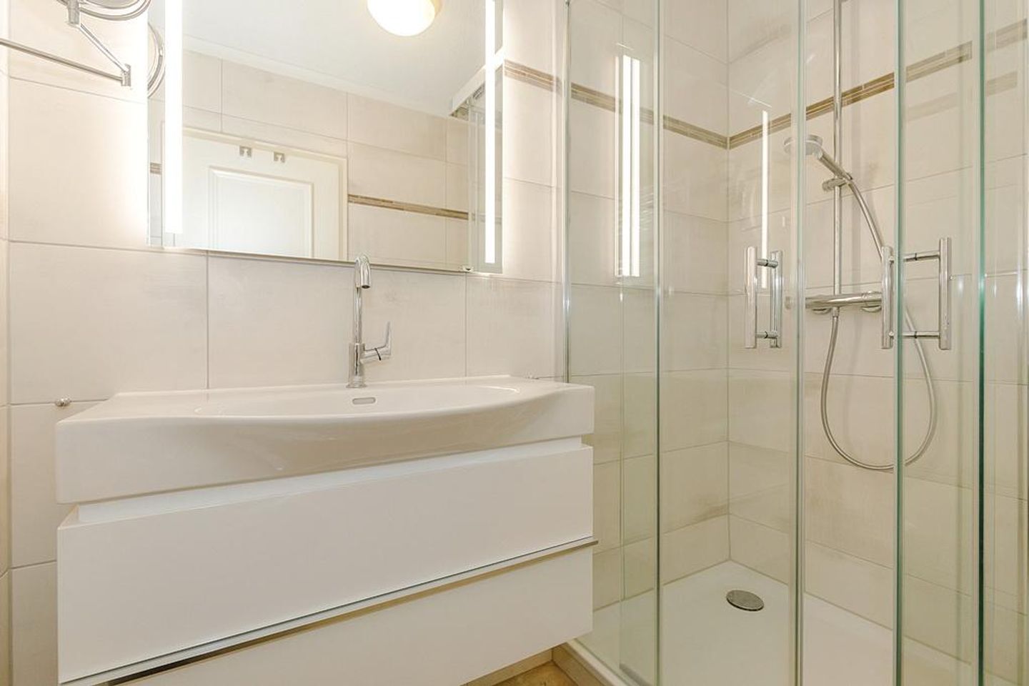 Apartmenthaus Atlantik Apartmenthaus Atlantik 302 Kühlungsborn - Badezimmer mit Dusche