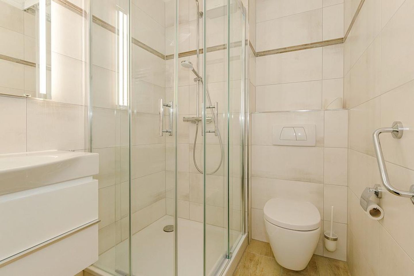 Apartmenthaus Atlantik Apartmenthaus Atlantik 302 Kühlungsborn - Badezimmer mit Dusche