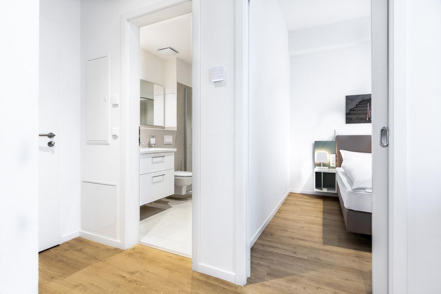 Ferienapartments am Krusespeicher Ferienapartments am Krusespeicher 1-09 Wismar - Flur mit Blick zum Bade- und Schlafzimmer