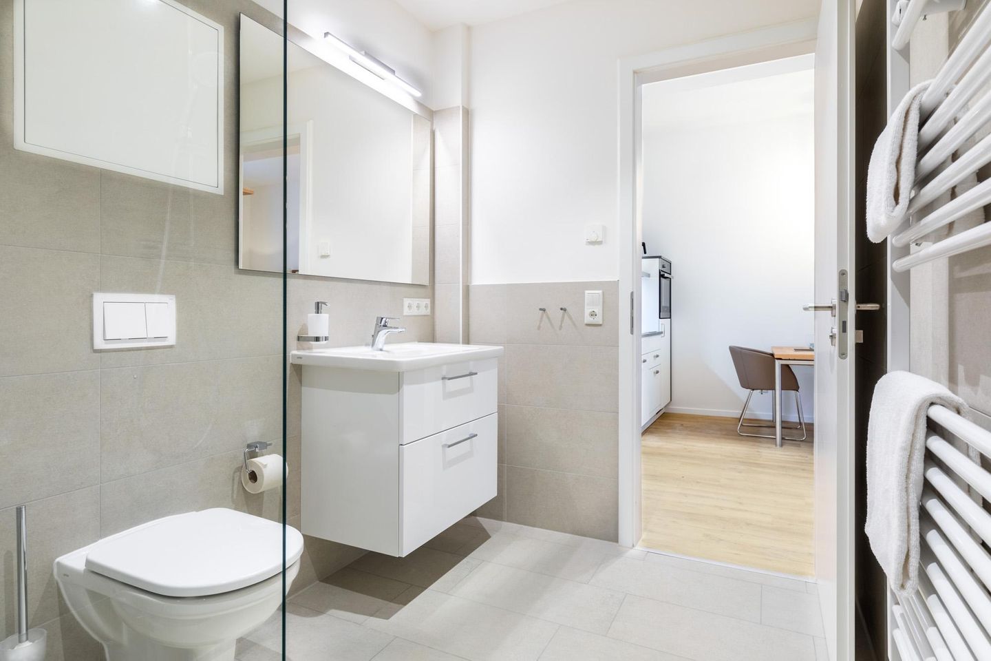 Ferienapartments am Krusespeicher Ferienapartments am Krusespeicher 1-10 Wismar - Badezimmer mit Waschtisch