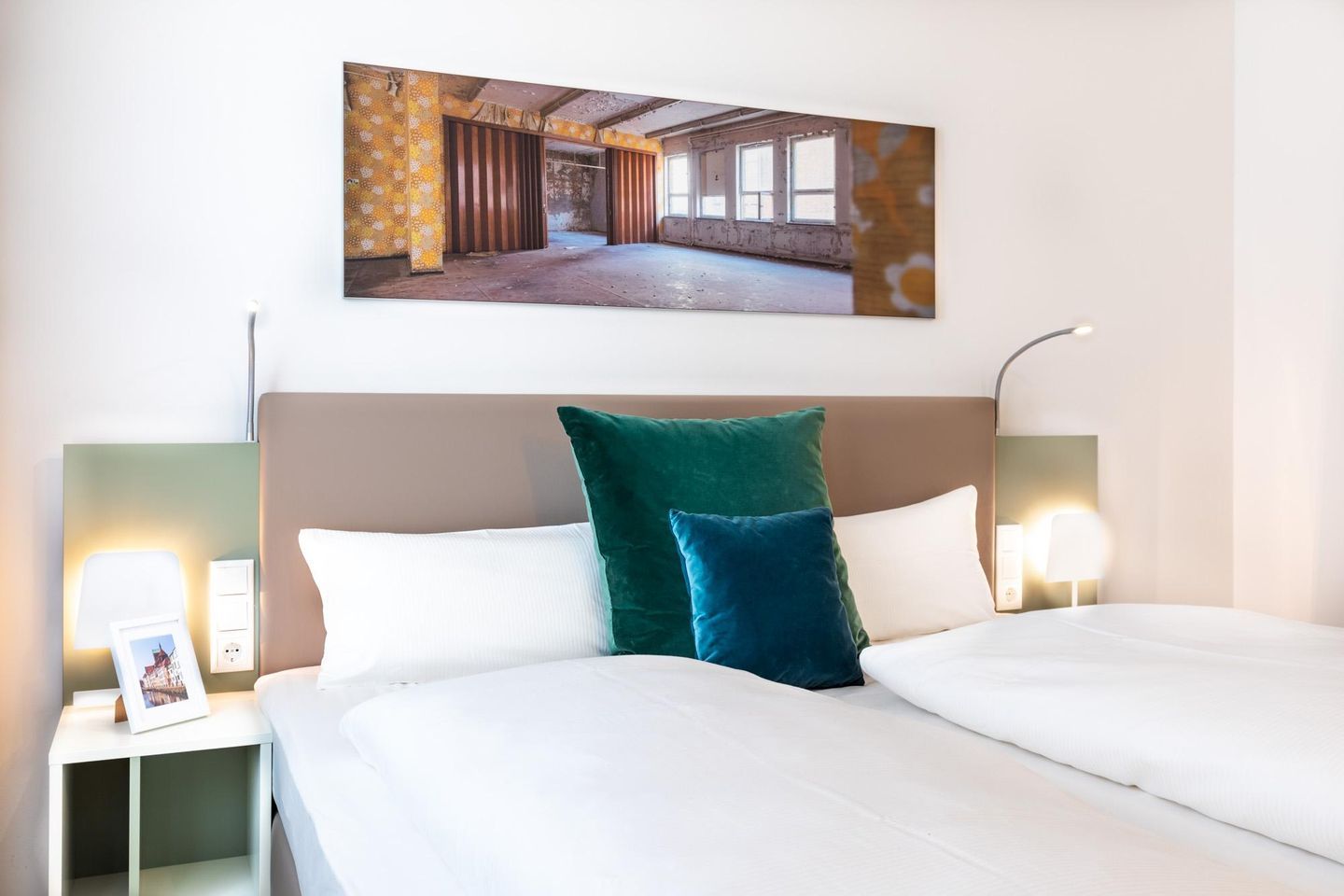 Ferienapartments am Krusespeicher Ferienapartments am Krusespeicher 1-11 Wismar - Wohn-/Schlafbereich mit Boxspringbett