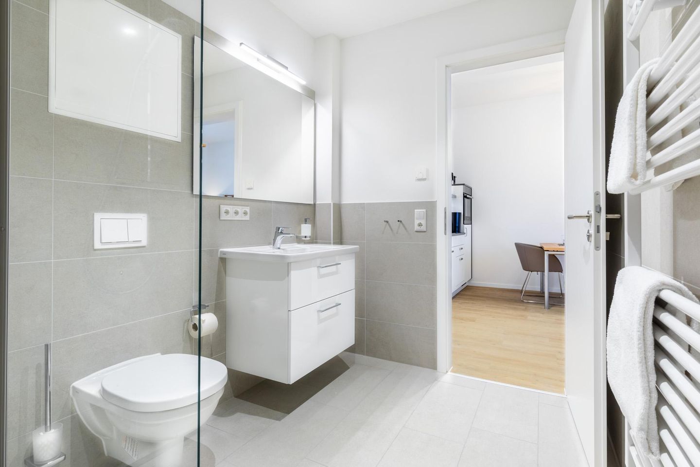 Ferienapartments am Krusespeicher Ferienapartments am Krusespeicher 2-20 Wismar - Badezimmer mit Waschtisch