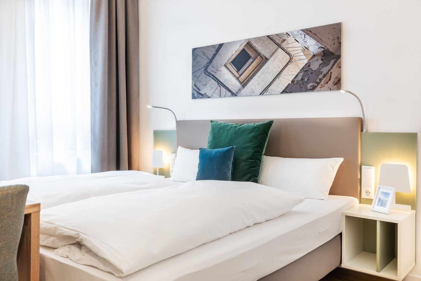 Ferienapartments am Krusespeicher Ferienapartments am Krusespeicher 2-21 Wismar - Wohn-/Schlafbereich mit Boxspringbett