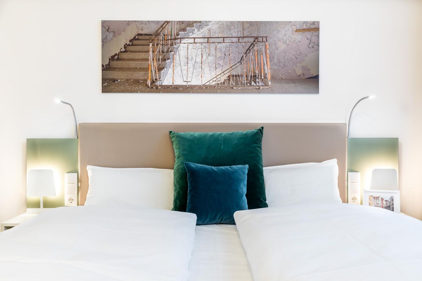 Ferienapartments am Krusespeicher Ferienapartments am Krusespeicher 3-29 Wismar - Wohn-/Schlafbereich mit Boxspringbett