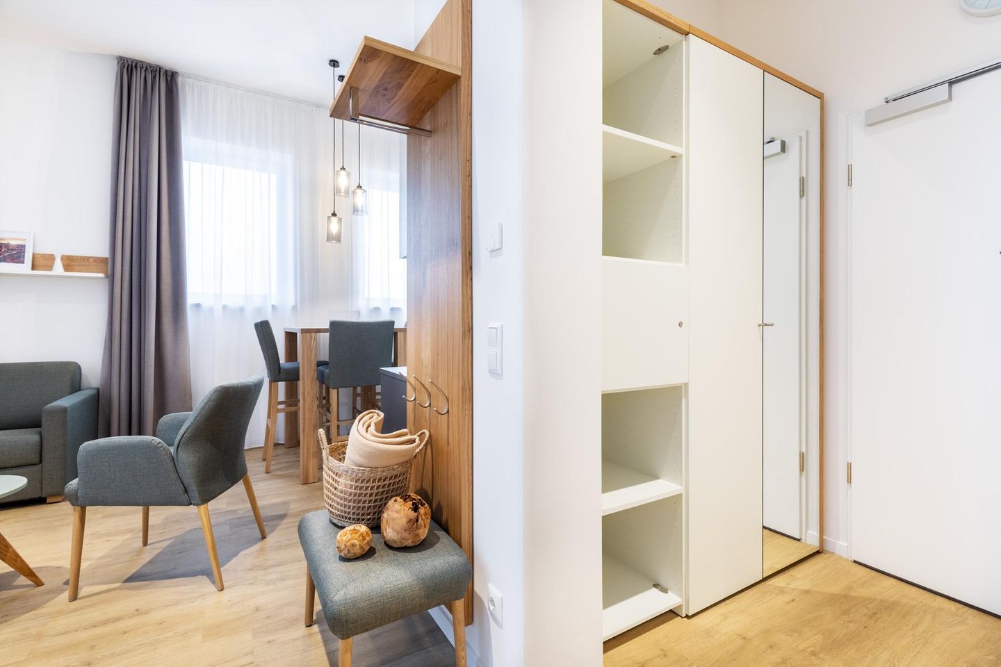 Ferienapartments am Krusespeicher Ferienapartments am Krusespeicher 3-30 Wismar - Eingangsbereich mit Ablagefläche