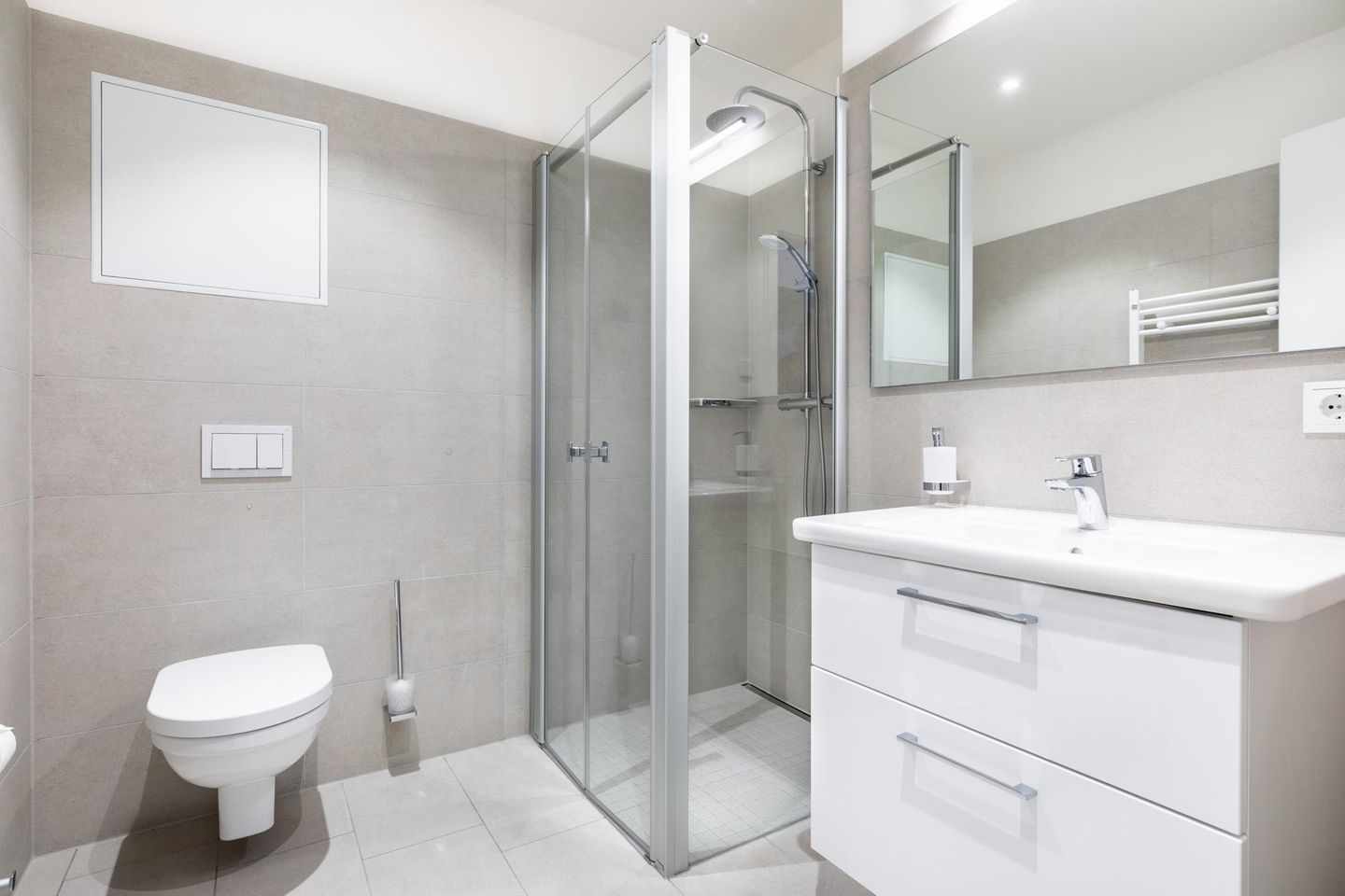Ferienapartments am Krusespeicher Ferienapartments am Krusespeicher 3-31 Wismar - Badezimmer mit ebenerdiger Dusche