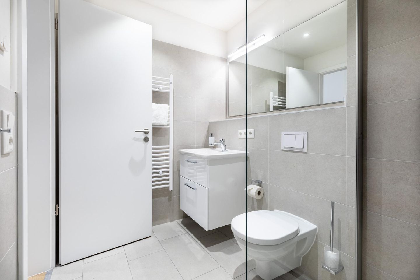 Ferienapartments am Krusespeicher Ferienapartments am Krusespeicher 3-32 Wismar - Badezimmer mit Waschtisch