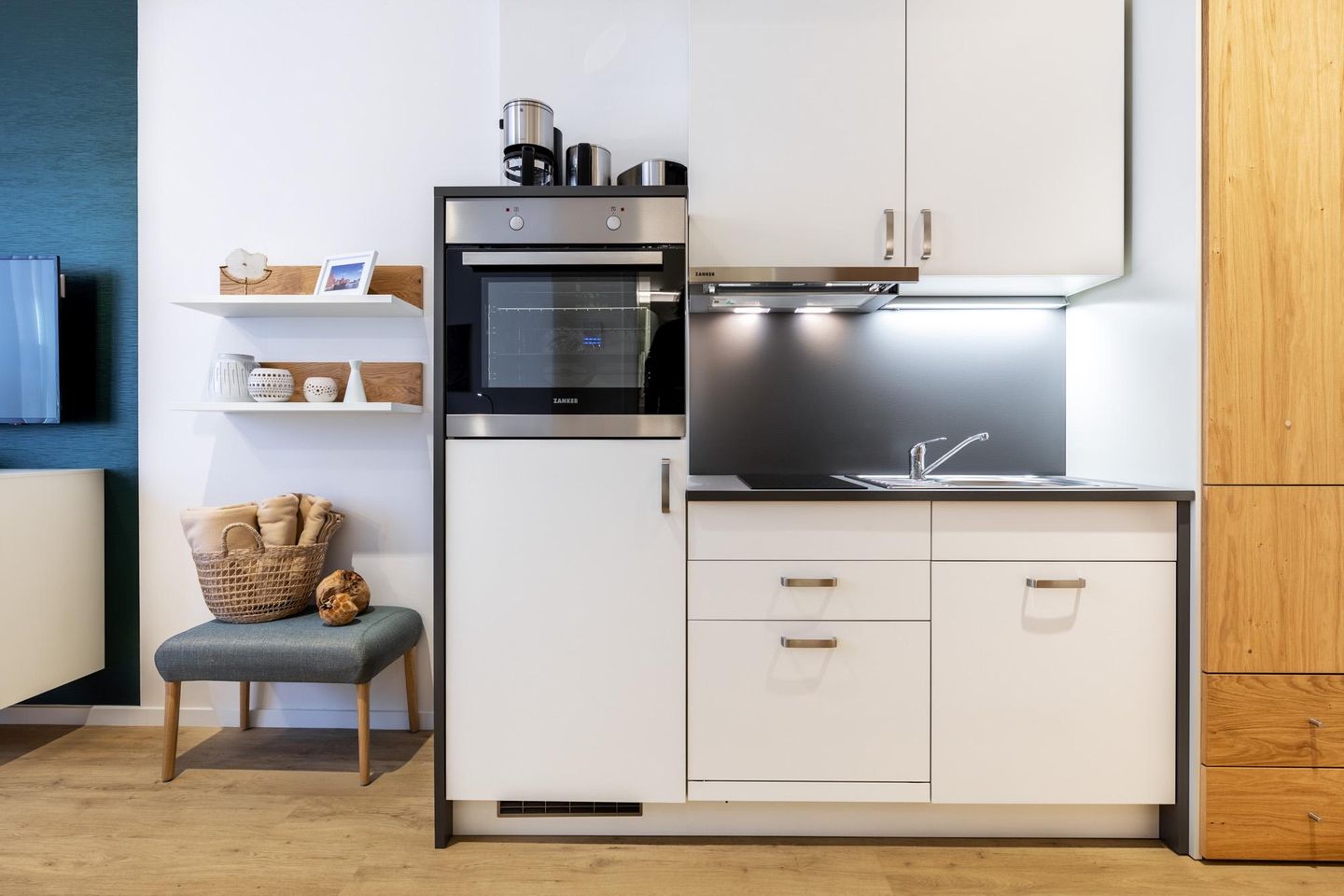 Ferienapartments am Krusespeicher Ferienapartments am Krusespeicher 3-33 Wismar - Küchenzeile mit Backofen