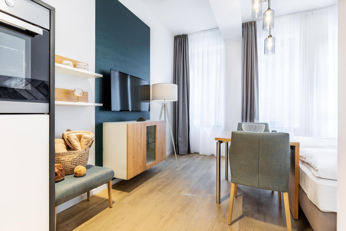 Ferienapartments am Krusespeicher Ferienapartments am Krusespeicher 1-13 Wismar - Wohn-/Schlafbereich mit Boxspringbett