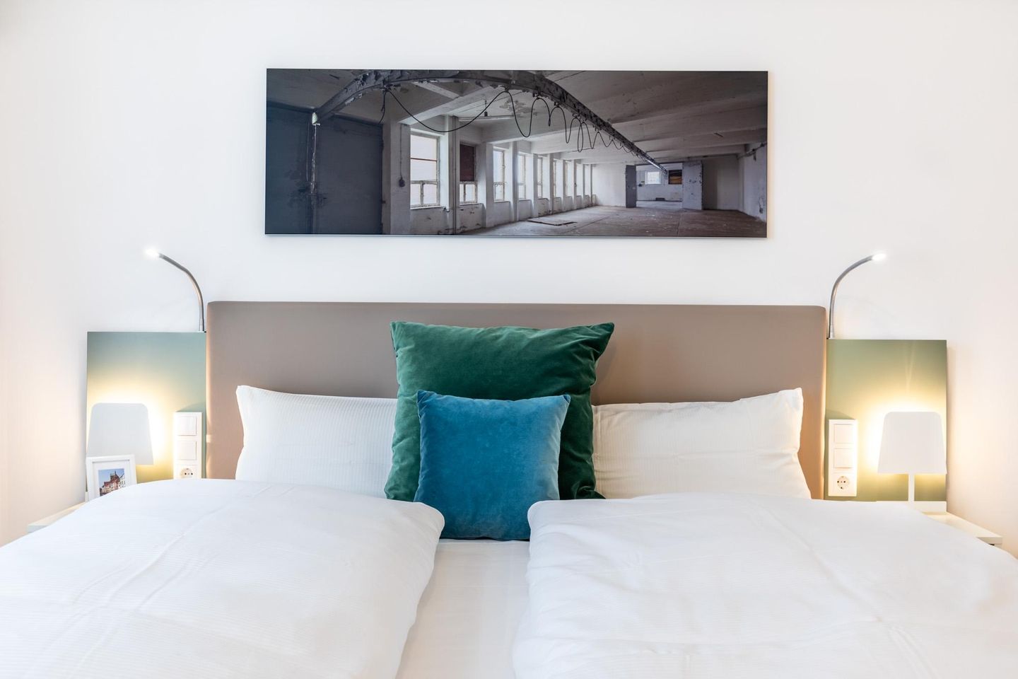 Ferienapartments am Krusespeicher Ferienapartments am Krusespeicher 2-24 Wismar - Wohn-/Schlafbereich mit Boxspringbett