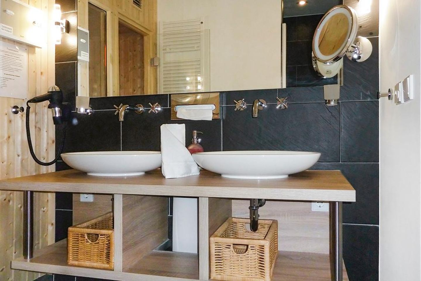 Resort Deichgraf Resort Deichgraf 27-06 Wremen - Badezimmer mit Dusche