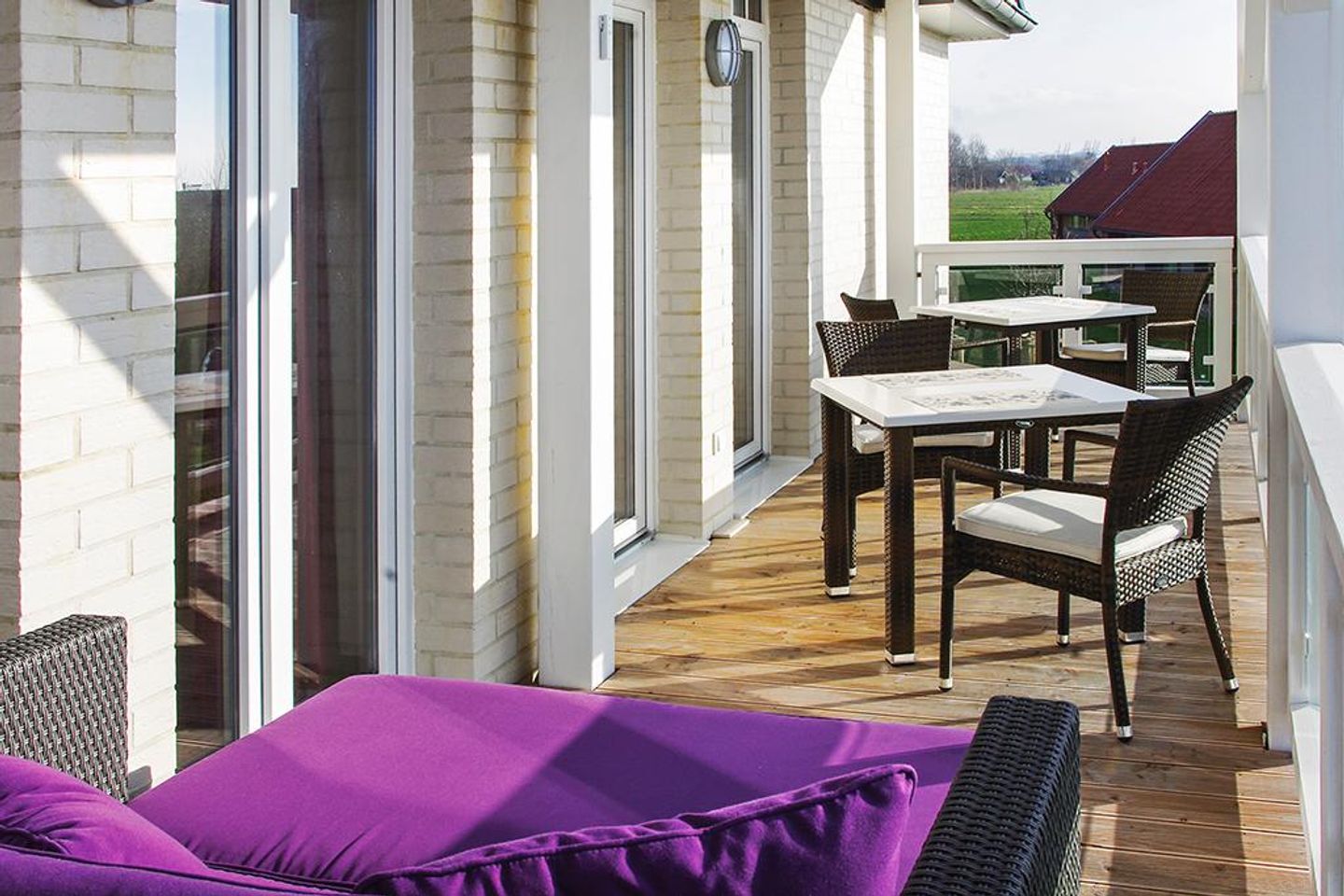 Resort Deichgraf Resort Deichgraf 27-08 Wremen - Balkon mit Gartenmöbeln