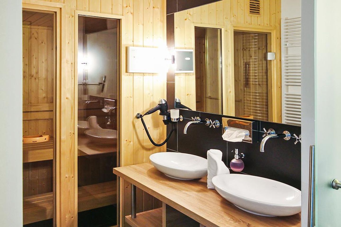 Resort Deichgraf Resort Deichgraf 27-15 Wremen - Badezimmer mit Dusche