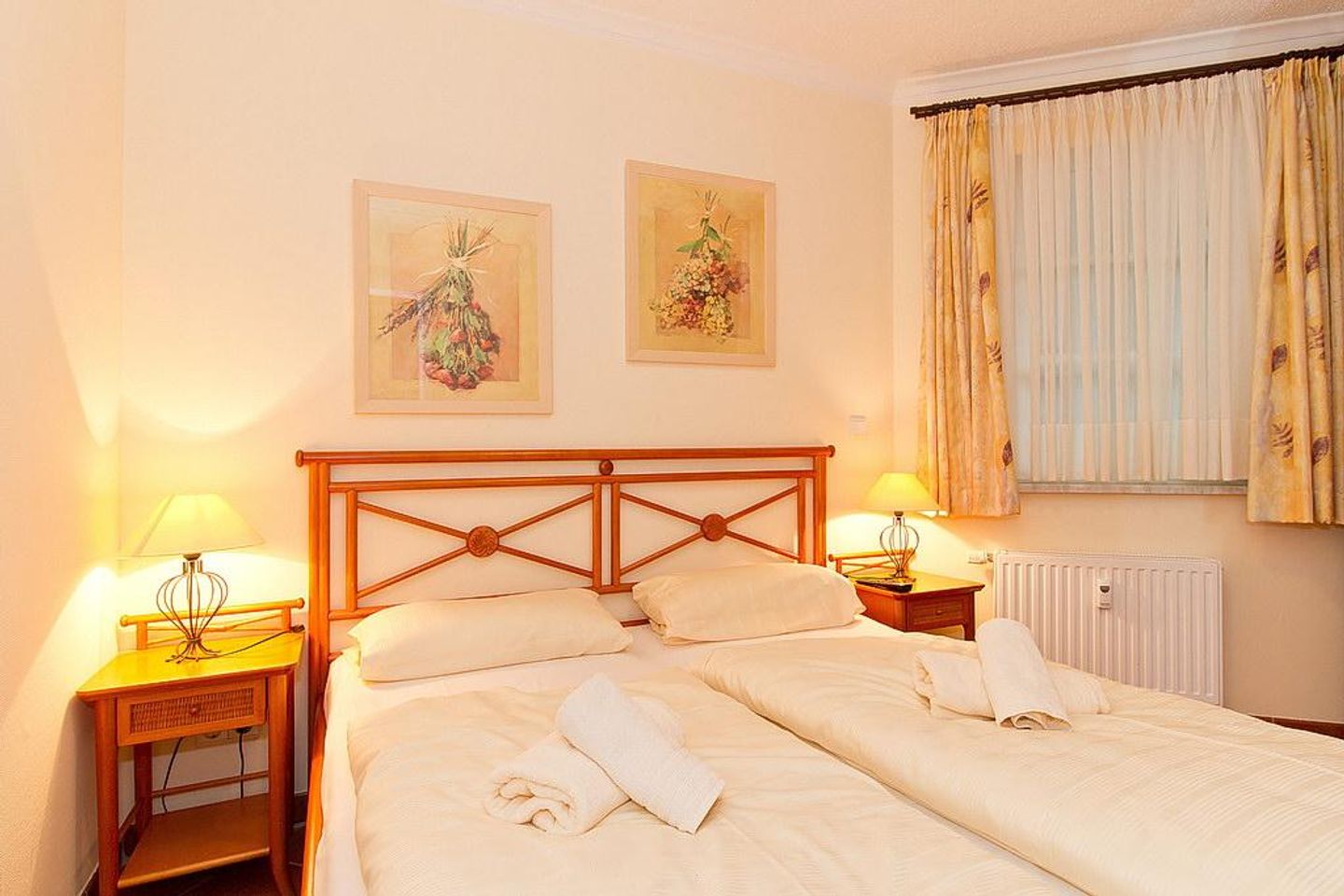 Apartmenthaus Atlantik Apartmenthaus Atlantik 312 Kühlungsborn - Schlafzimmer mit Doppelbett