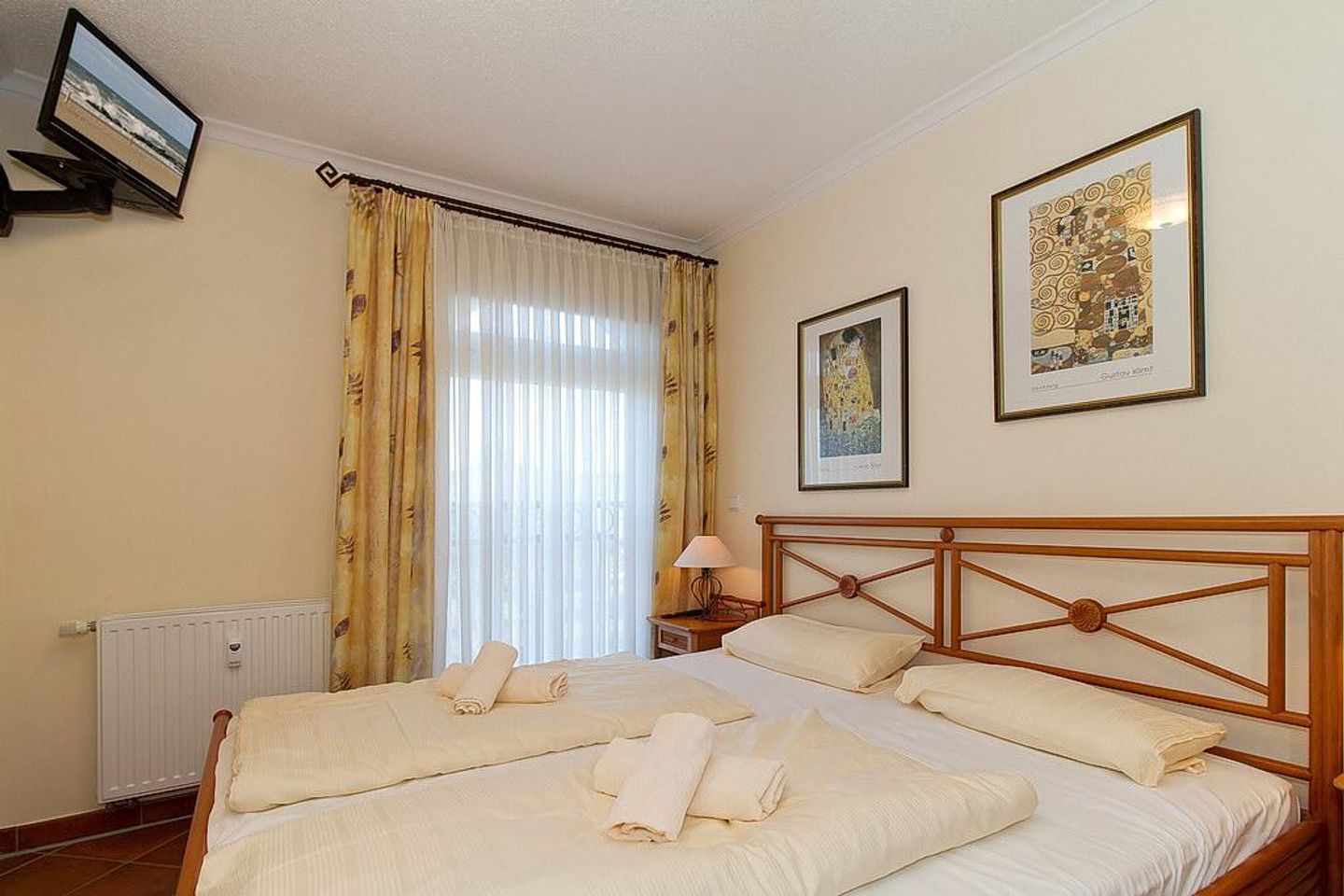 Apartmenthaus Atlantik Apartmenthaus Atlantik 314 Kühlungsborn - Schlafzimmer mit Doppelbett