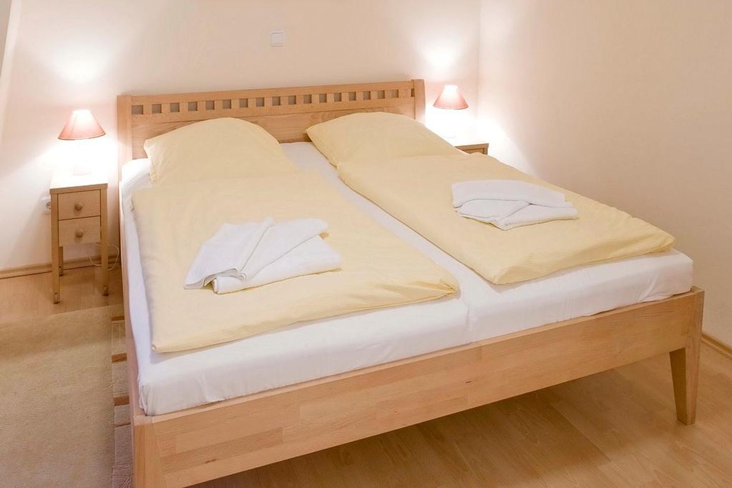 Apartment-Residenz Ostseestrand Apartment-Residenz Ostseestrand 37 Kühlungsborn - Schlafzimmer mit Doppelbett