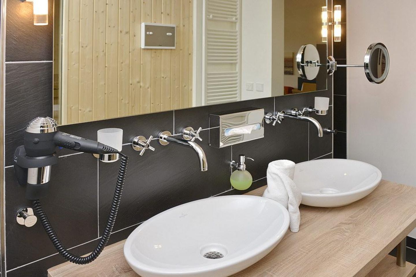 Resort Deichgraf Resort Deichgraf 27-03 Wremen - Badezimmer mit Dusche