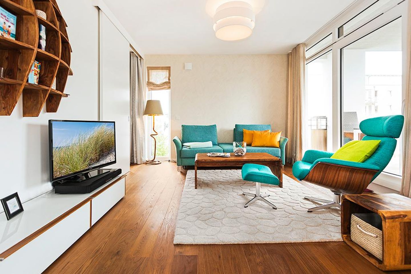 DünenResort Binz DünenResort Binz 128 Rügen - Wohn-Essbereich mit Couch