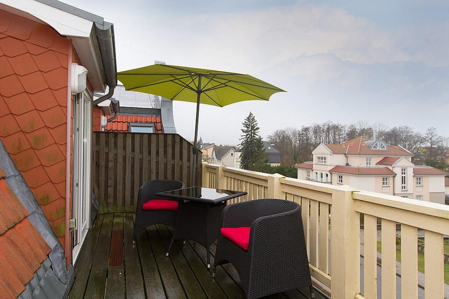 Haus Kühlung Haus Kühlung 15 Kühlungsborn - Balkon mit Gartenmöbeln