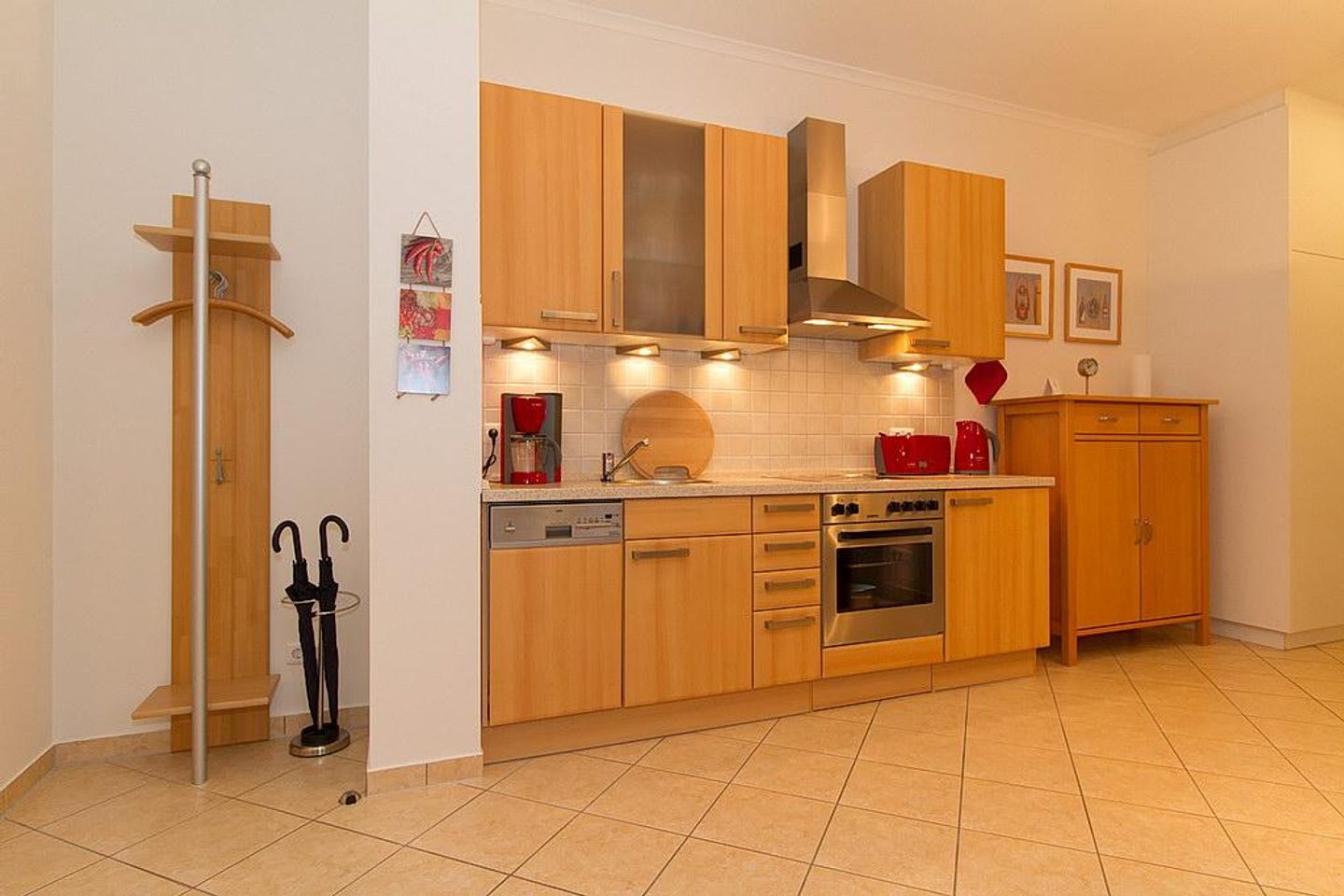 Dünenschloss Dünenschloss 1-03 Kühlungsborn - Küchenzeile mit Backofen