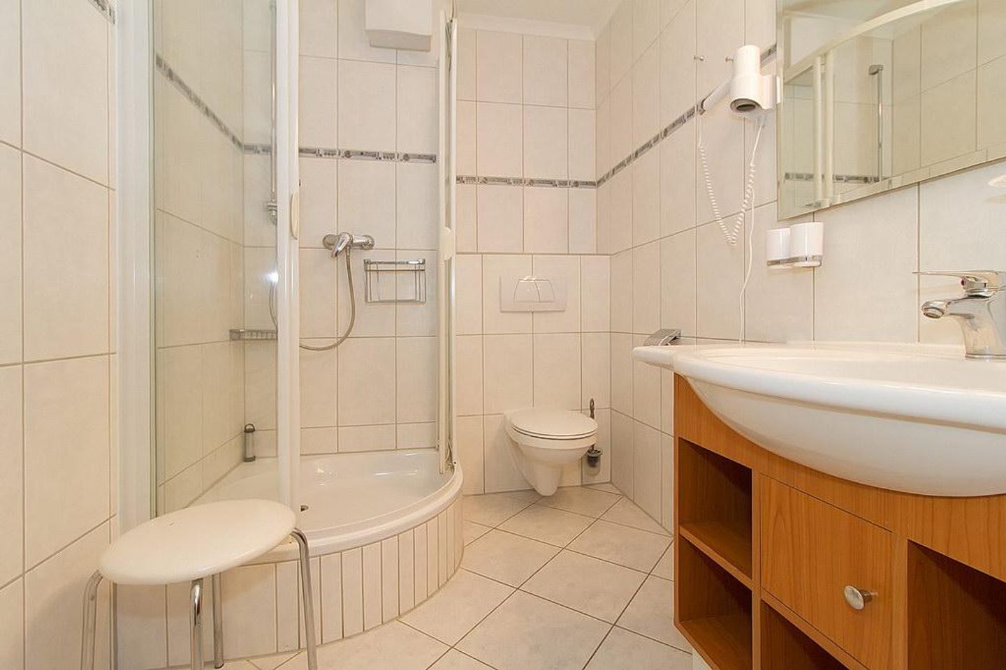 Apartmenthaus Atlantik Apartmenthaus Atlantik 213 Kühlungsborn - Badezimmer mit Dusche
