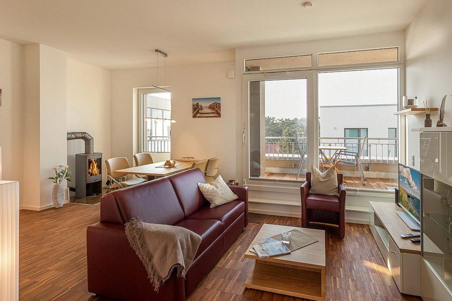 DünenResort Binz DünenResort Binz 436 Rügen - Wohn-Essbereich mit Couch