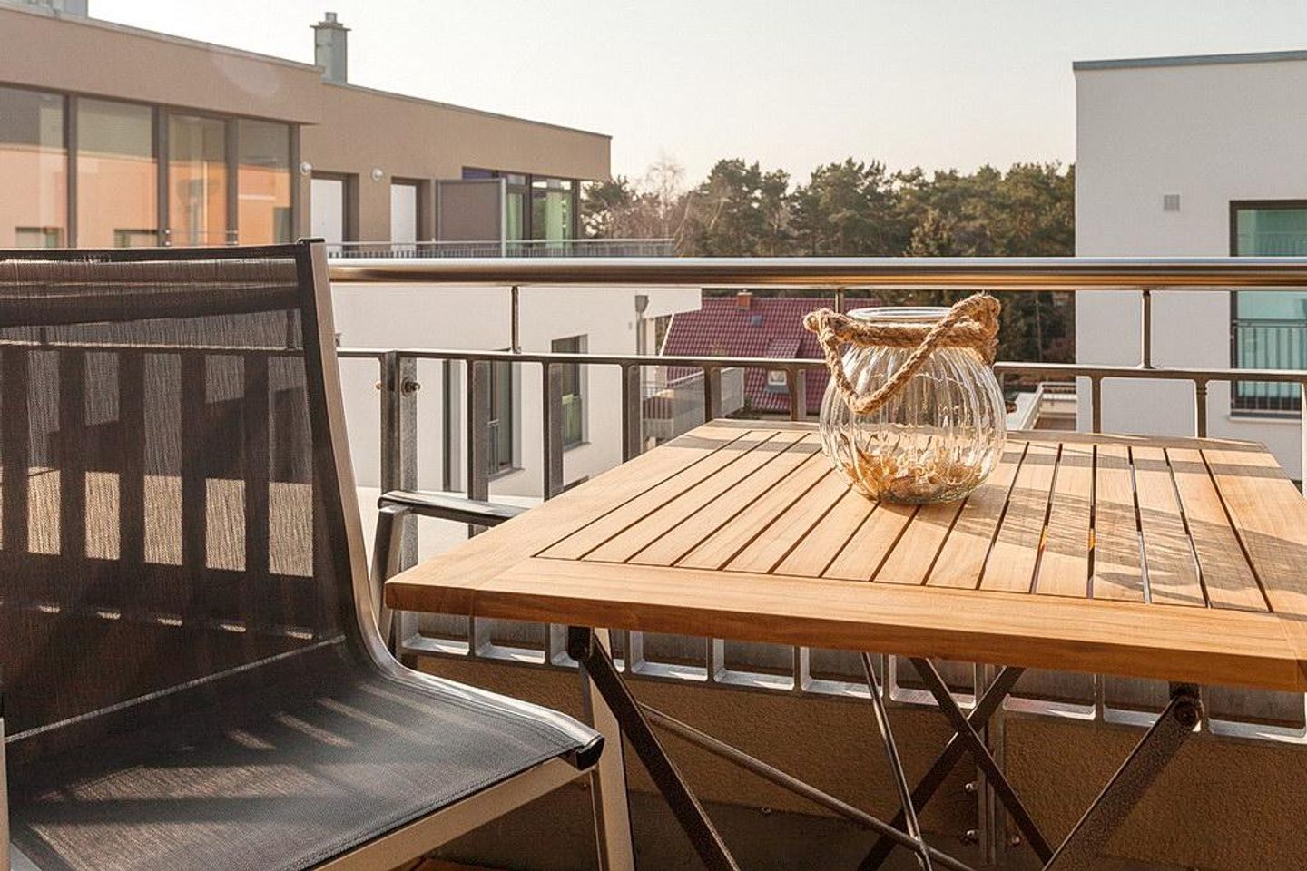 DünenResort Binz DünenResort Binz 436 Rügen - Balkon mit Gartenmöbeln
