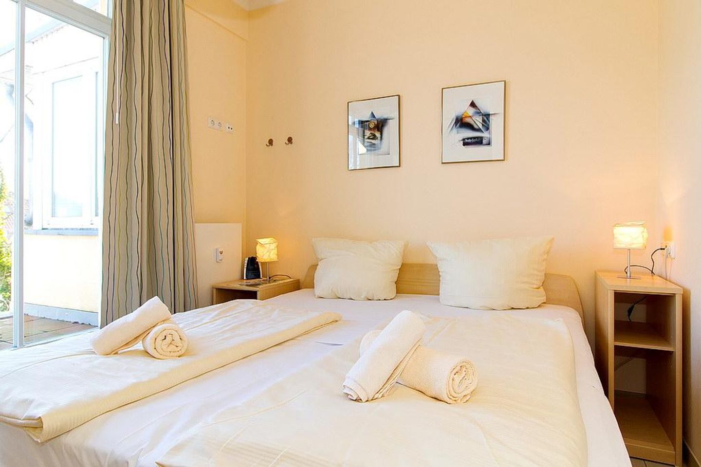 Dünenschloss Dünenschloss 1-40 Kühlungsborn - Schlafzimmer mit Doppelbett