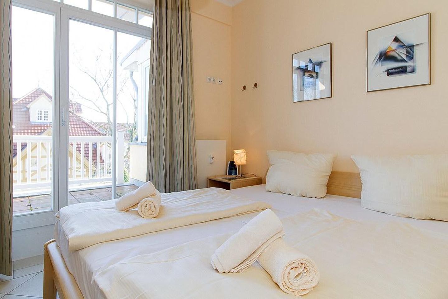 Dünenschloss Dünenschloss 1-40 Kühlungsborn - Schlafzimmer mit Doppelbett