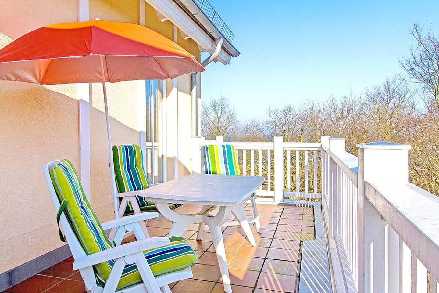 Dünenschloss Dünenschloss 1-40 Kühlungsborn - Balkon mit Gartenmöbeln