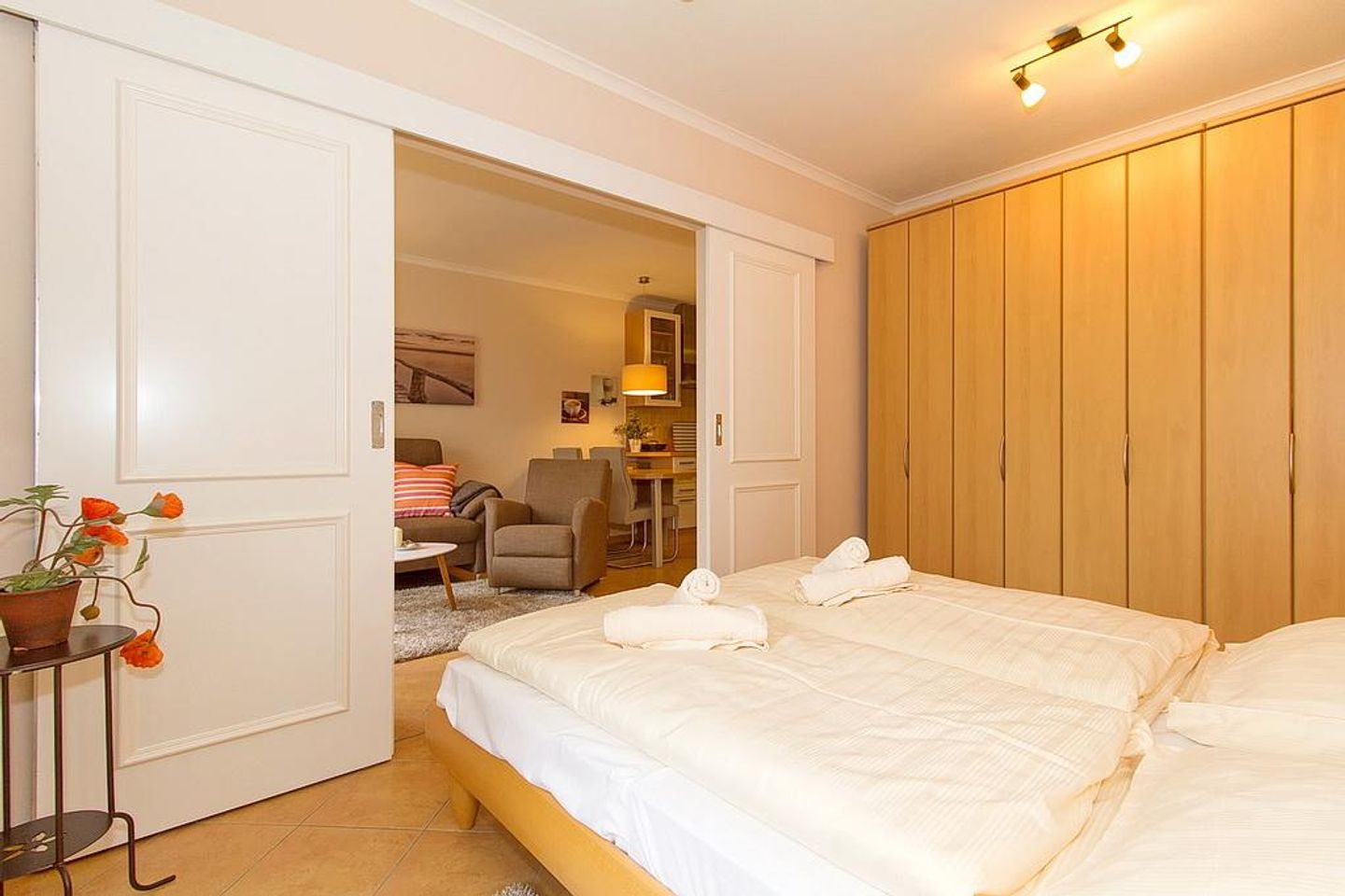 Dünenschloss Dünenschloss 2-10 Kühlungsborn - Schlafzimmer mit Doppelbett